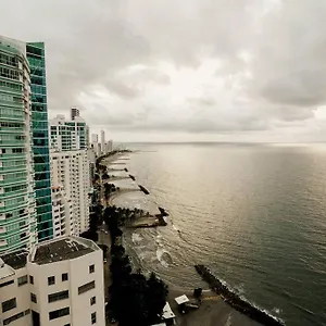 Apartamento Beautiful Beachfront Apt In Bocagrande, Cartagena